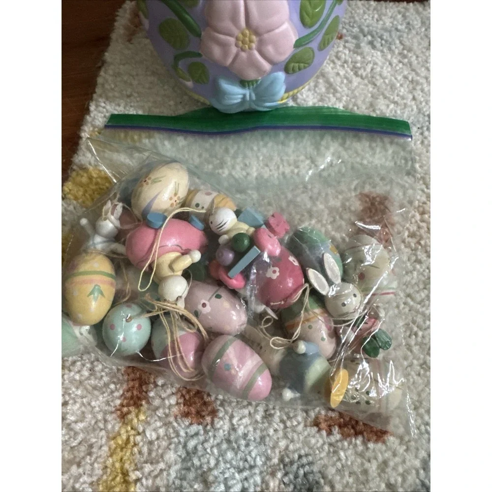 Vintage Easter Egg Wire Tree With Wooden Rabbit Egg Ornaments